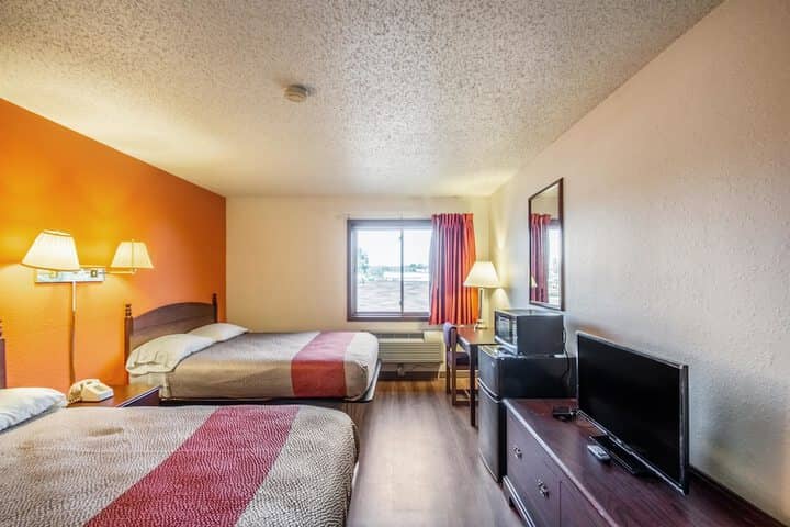 Room 12 of 38