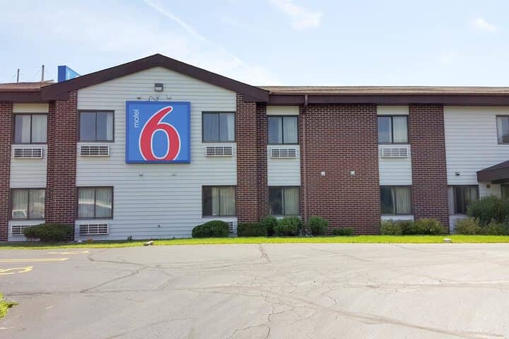 Hotel 37 of 38